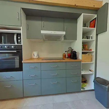 Charmante Maison Près De La Avec Wi-fi Et Parking Privé - Fr-1-224b-243